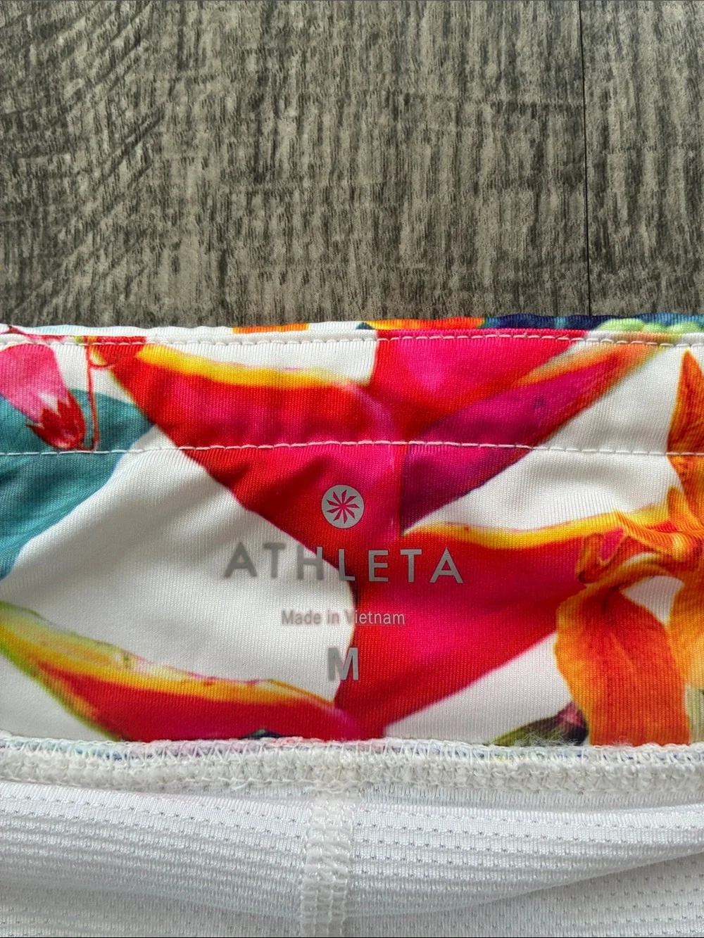 Athleta Speed Skort ✧ Tropical Floral ✧ Size M
